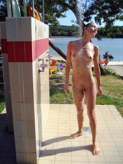 Natural skinny slut